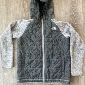 Boys North Face jacket. Size M 10/12.